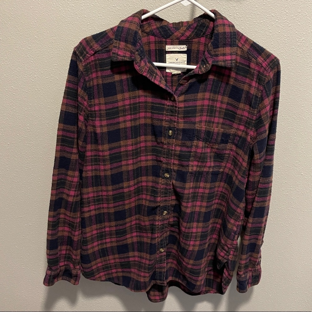American Eagle — Women’s Flannel